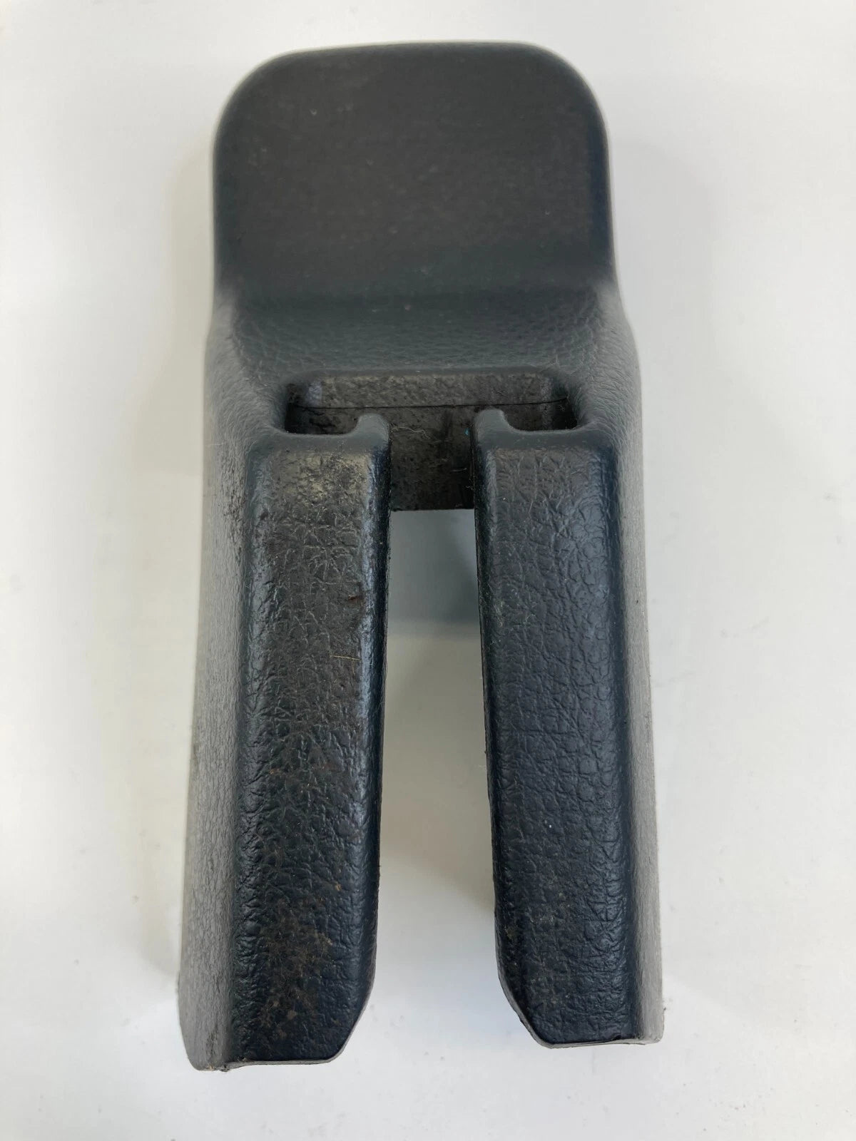 03-07 NISSAN MURANO REAR SEAT RIGHT SIDE RAIL TRACK END COVER TRIM 87509-CA000