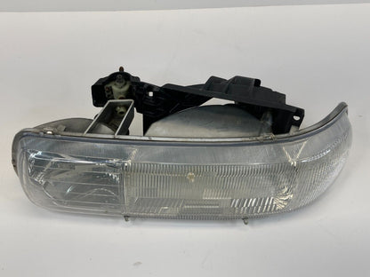 1999-2002 Chevy Silverado 2500 Front Left Driver Headlight Headlamp 16524537 OEM