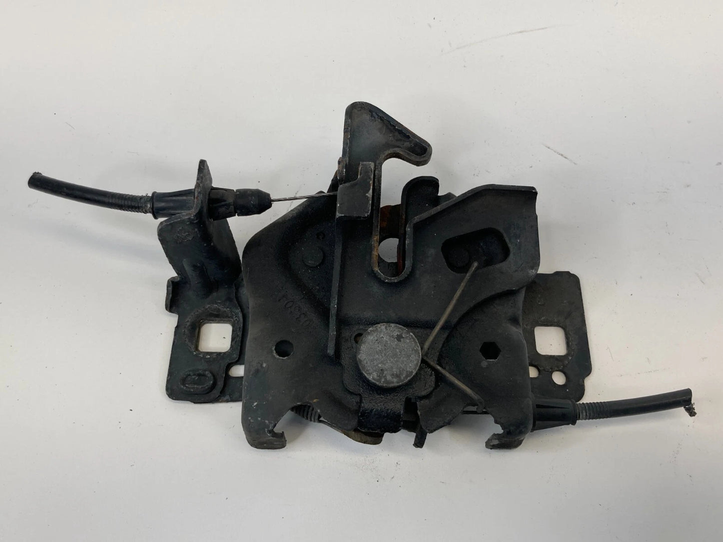 2004-2014 FORD F-150 FRONT CENTER HOOD LOCK LATCH RELEASE MECHANISM OEM FACTORY
