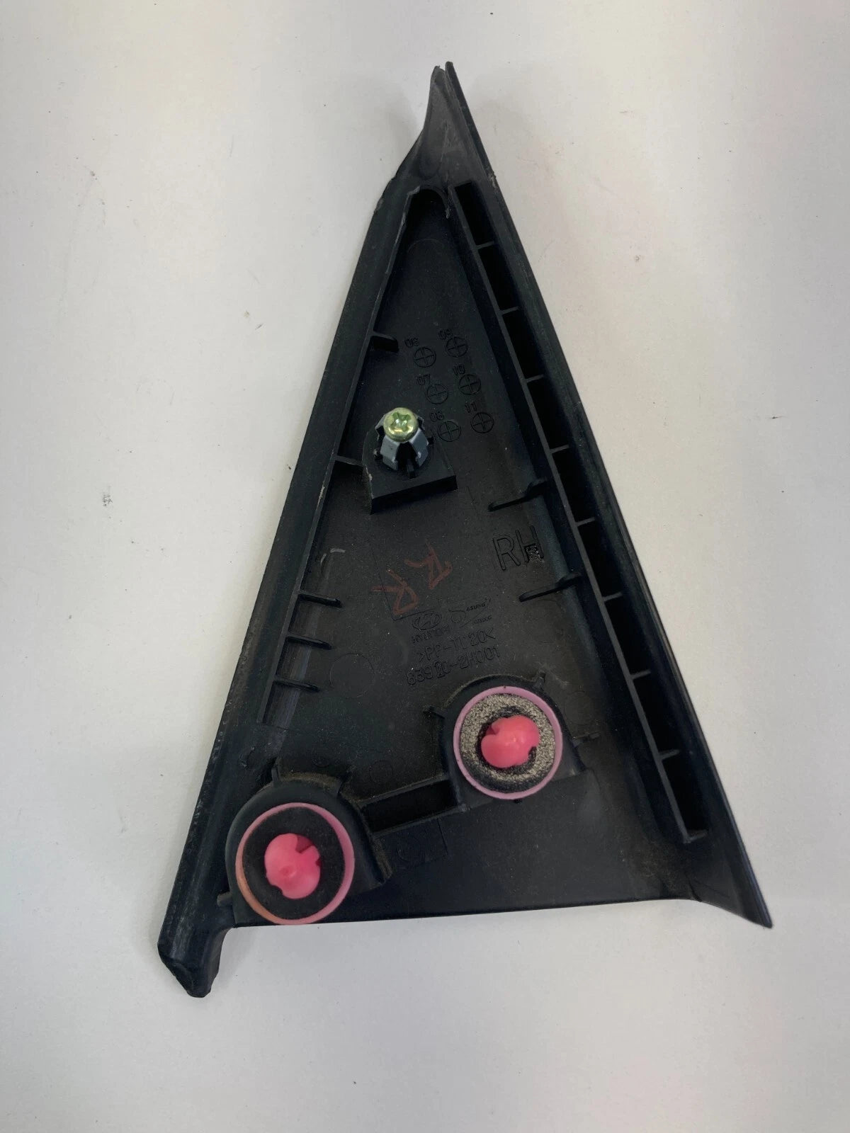 2007-2010 HYUNDAI ELANTRA SEDAN REAR RIGHT INNER DOOR FILLER MOLDING 83920-2H001