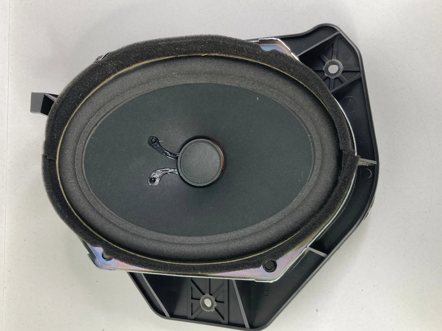 2010-2019 LINCOLN MKT REAR RIGHT DOOR SPEAKER AE9T-18808-DA OEM