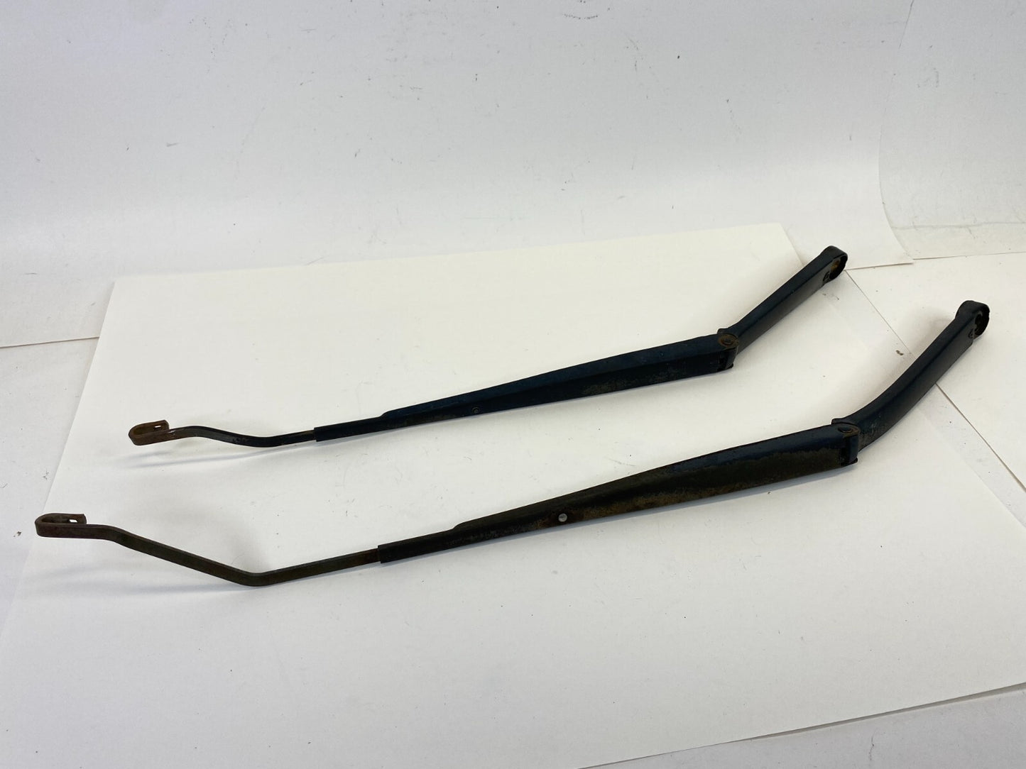 2002-2006 Nissan Altima Front Left & Right Windshield Wiper Arm Pair Set OEM
