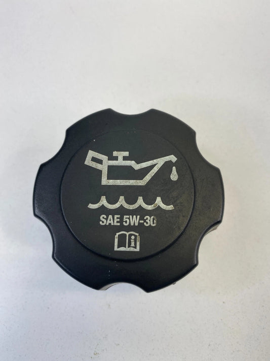 2002-2009 GMC ENVOY CHEVROLET TRAILBLAZER ENGINE OIL FILLER CAP COVER OEM