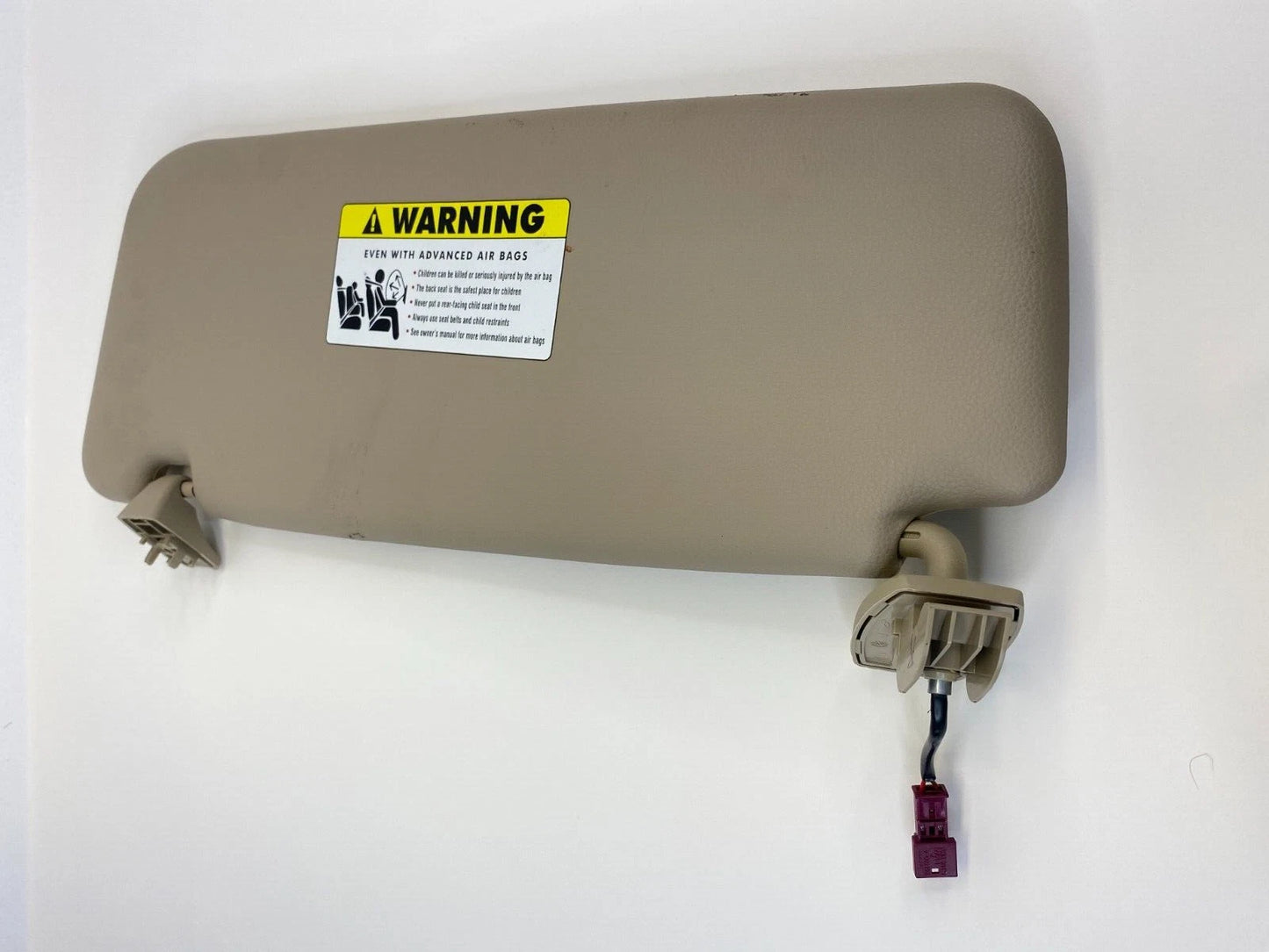 2009 2010 BMW 535I XDRIVE SUNVISOR RIGHT PASSENGER SIDE SUN VISOR SHADE ASSEMBLY