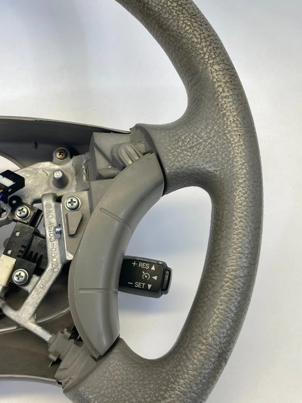 2004-2010 TOYOTA SIENNA STEERING WHEEL W/ MULTIFUNCTION CONTROLS GRAY OEM