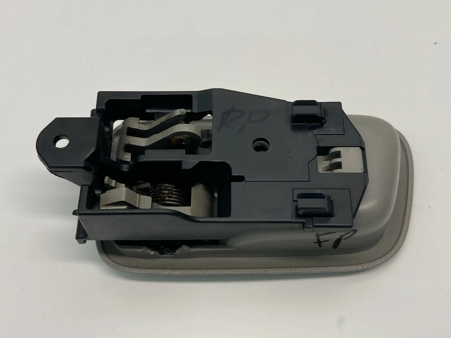 1997 1998 1999 2000 2001 LEXUS ES300 FRONT RIGHT SIDE INNER DOOR HANDLE ASSEMBLY