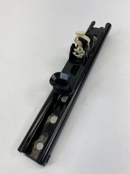2002-2006 MINI COOPER FRONT RIGHT PASSENGER SEAT BELT HEIGHT ADJUSTMENT ADJUSTER