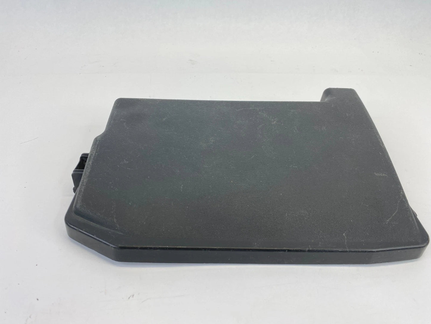 2012-2015 TOYOTA PRIUS ENGINE FUSE BOX RELAY COVER LID BLACK OEM 82662-47150