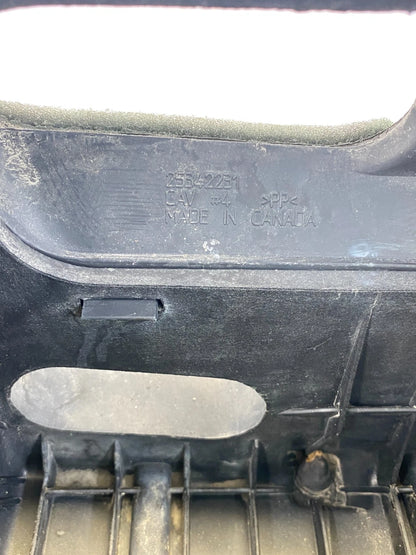 00-09 CHEVY TAHOE YUKON 5.3L AIR INTAKE CLEANER FILTER BOX UPPER COVER ASSY OEM