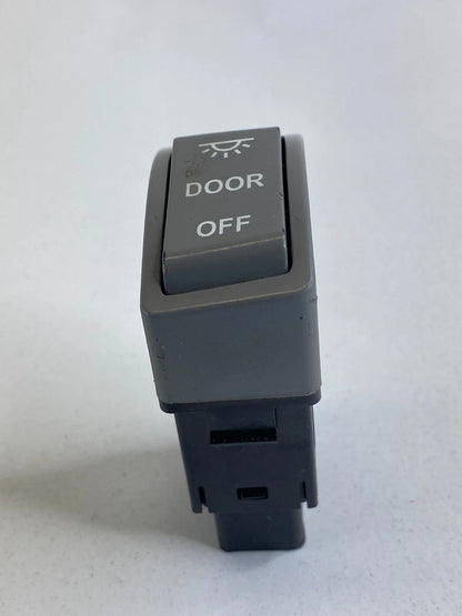2006-2012 KIA SEDONA DASH INTERIOR DOOR DOME LAMP LIGHT BUTTON CONTROL SWITCH
