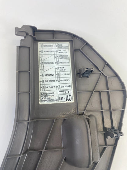 1998-2002 HONDA ACCORD DASH RIGHT SIDE FUSE BOX END CAP PANEL COVER 77211-S84