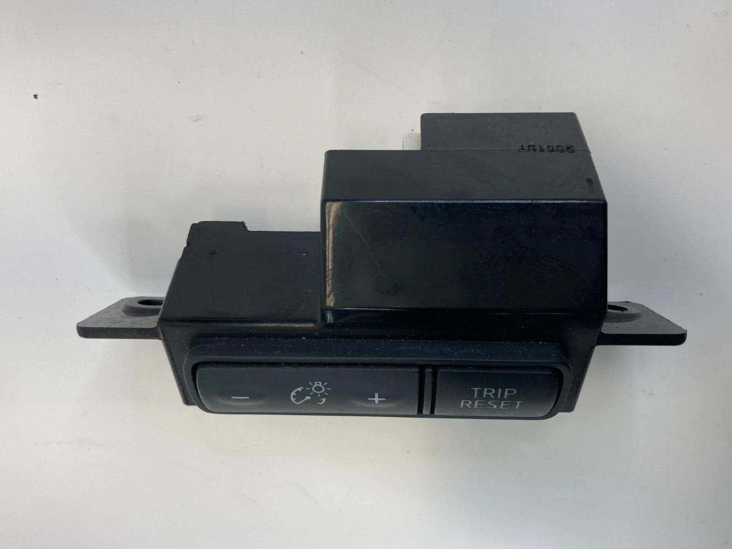 2013-2017 NISSAN ALTIMA SPEEDOMETER TRIP RESET LIGHT DIMMING CONTROL SWITCH OEM