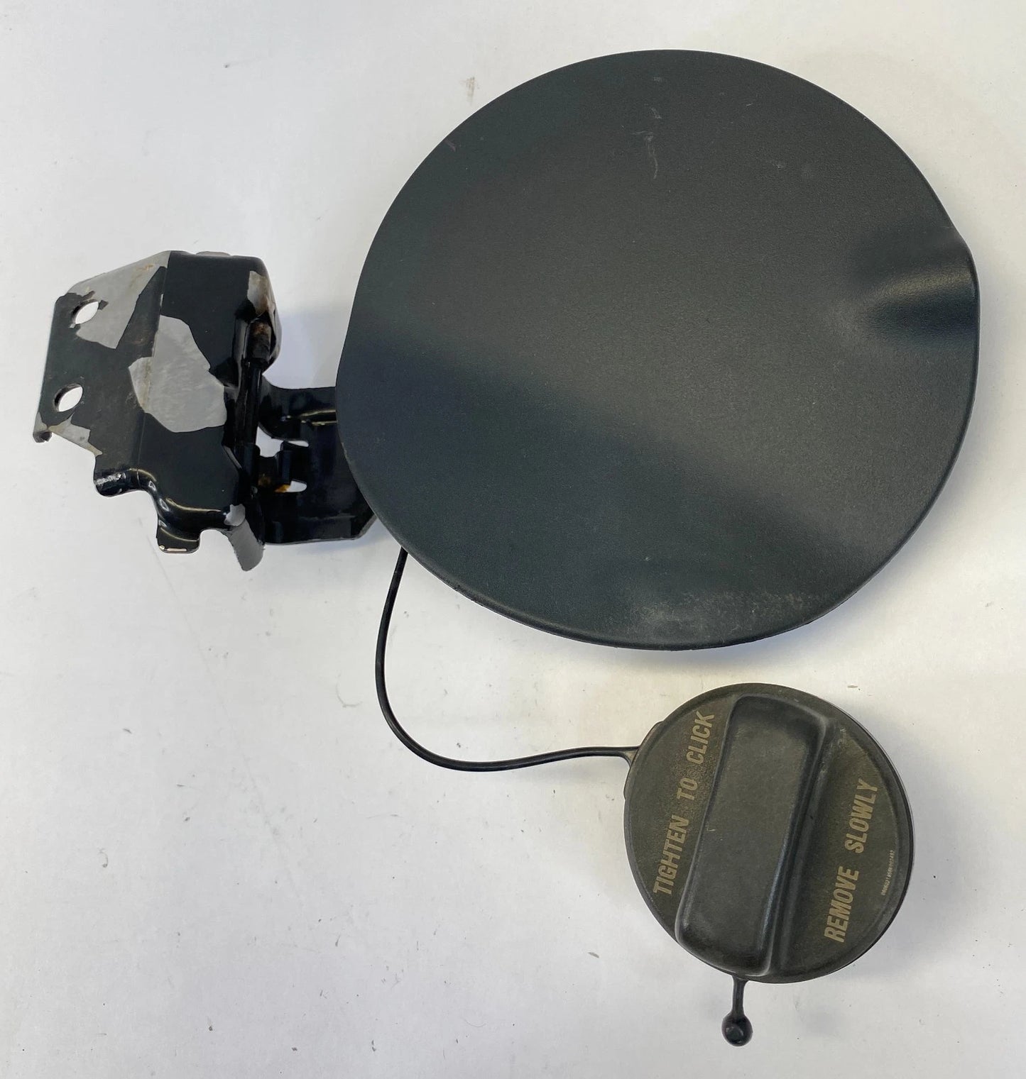 2003-2008 HONDA ELEMENT FUEL FILLER GAS TANK DOOR COVER LID W/ CAP OEM