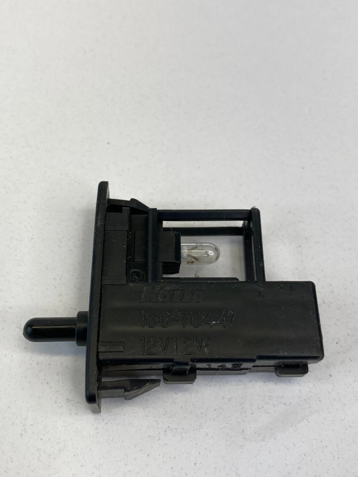 2000-2012 TOYOTA AVALON FRONT PASSENGER GLOVE BOX DOOR LIGHT SWITCH ASSEMBLY OEM