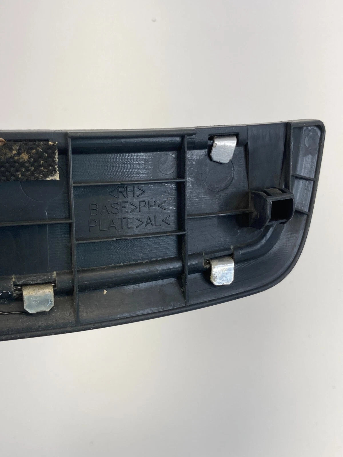 2009-2014 NISSAN MAXIMA REAR RIGHT DOOR SILL SCUFF FOOT STEP PLATE PANEL MOLDING