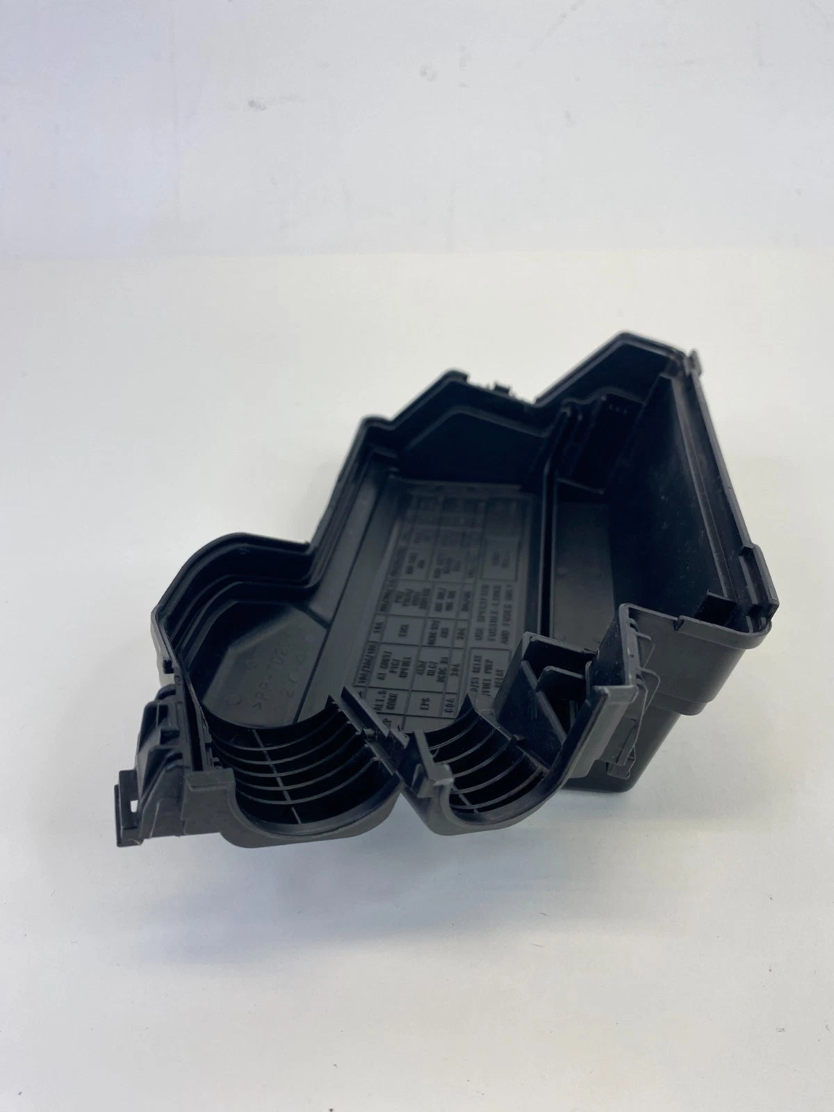 2015-2019 Nissan Versa Note Engine Fuse Relay Box Fusebox Cover Lid 284B8-1HA0C