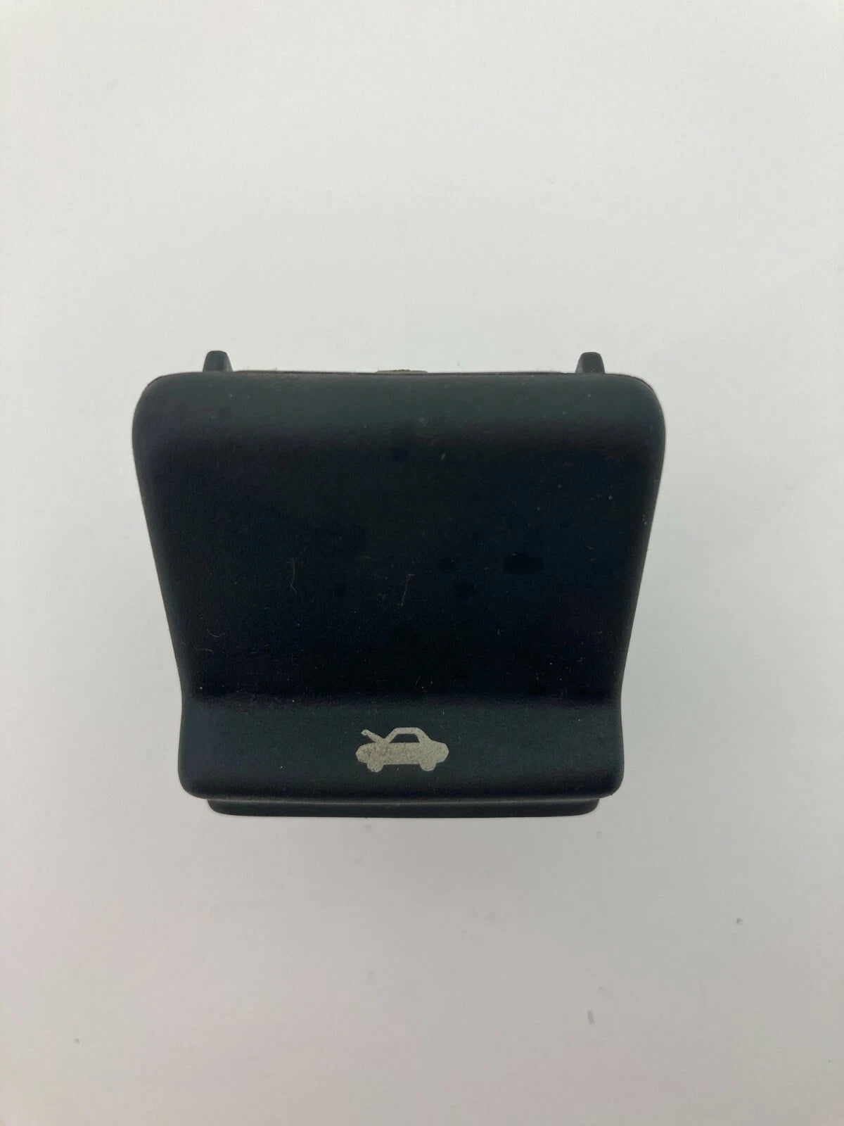2008-2011 FORD FOCUS SEDAN FRONT HOOD RELEASE OPENER PULL HANDLE LEVER SWITCH