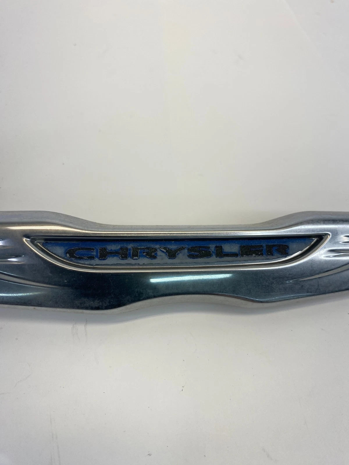 2015-2017 Chrysler 200 SEDAN Rear Trunk Lid Logo Emblem Nameplate Badge OEM