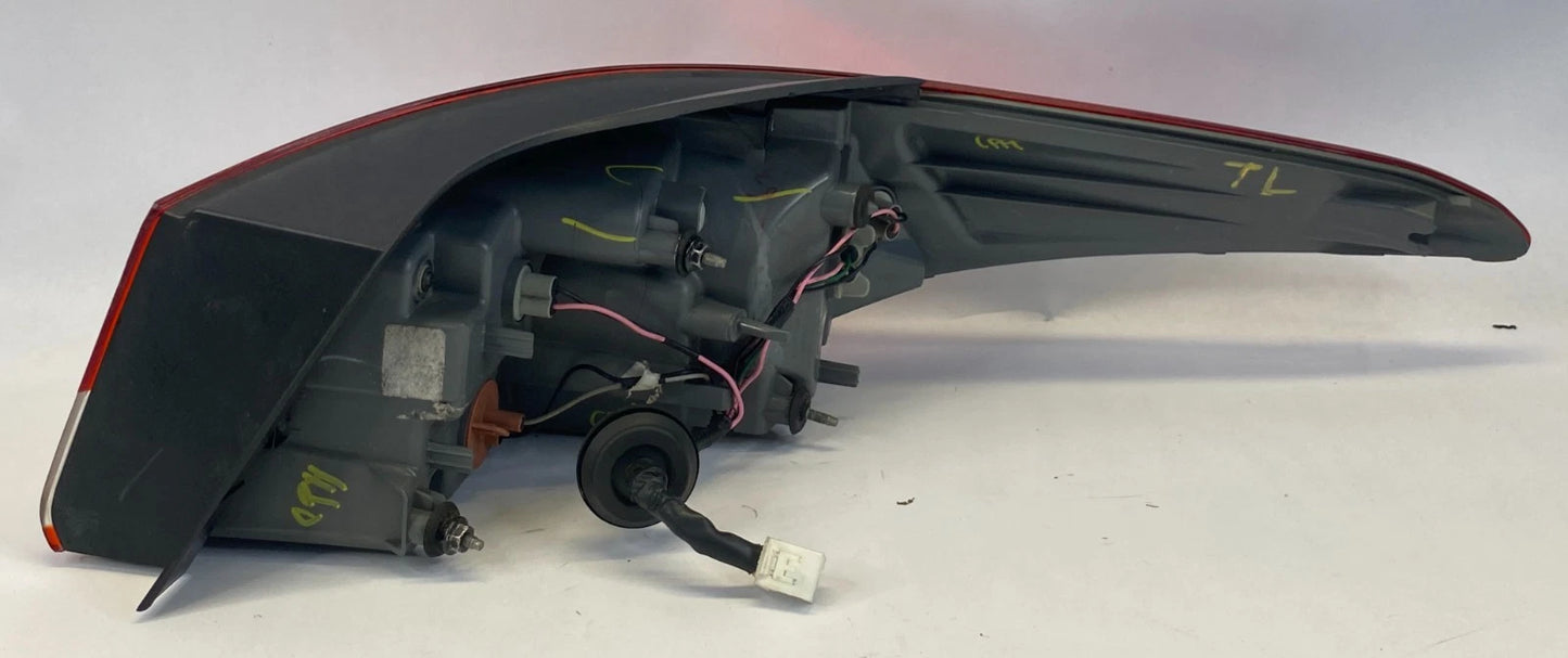 2011-2013 HYUNDAI ELANTRA SEDAN LEFT DRIVER SIDE OUTER TAILLIGHT LAMP 92401-3X0