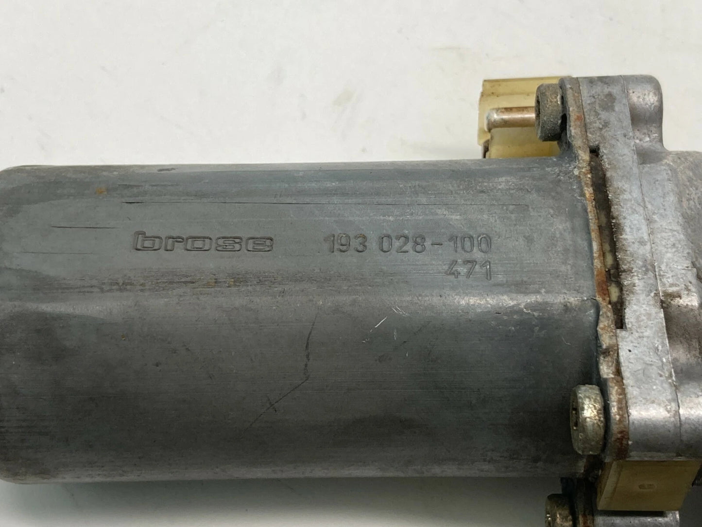 1994-1997 Mercedes-Benz C 280 Front Right Side Power Window Motor 0130821639 OEM