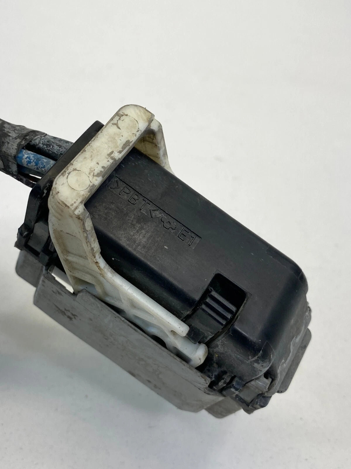 2004-2012 MITSUBISHI GALANT ES ABS ANTI LOCK BRAKE PUMP MODULE PLUG CONNECTOR