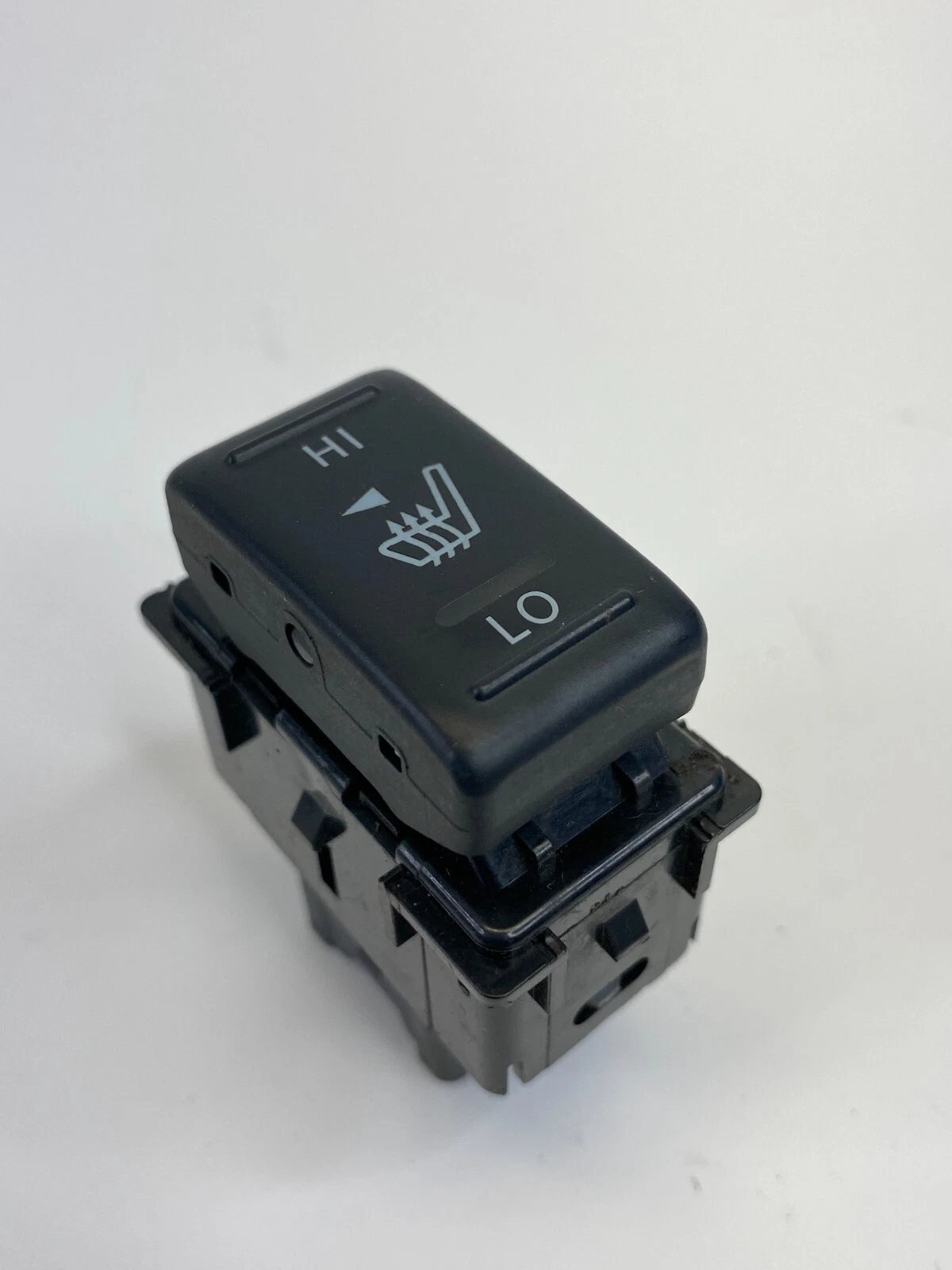 2007 INFINITI G35 FRONT LEFT DRIVER SIDE SEAT HEATED CONTROL SWITCH BUTTON OEM