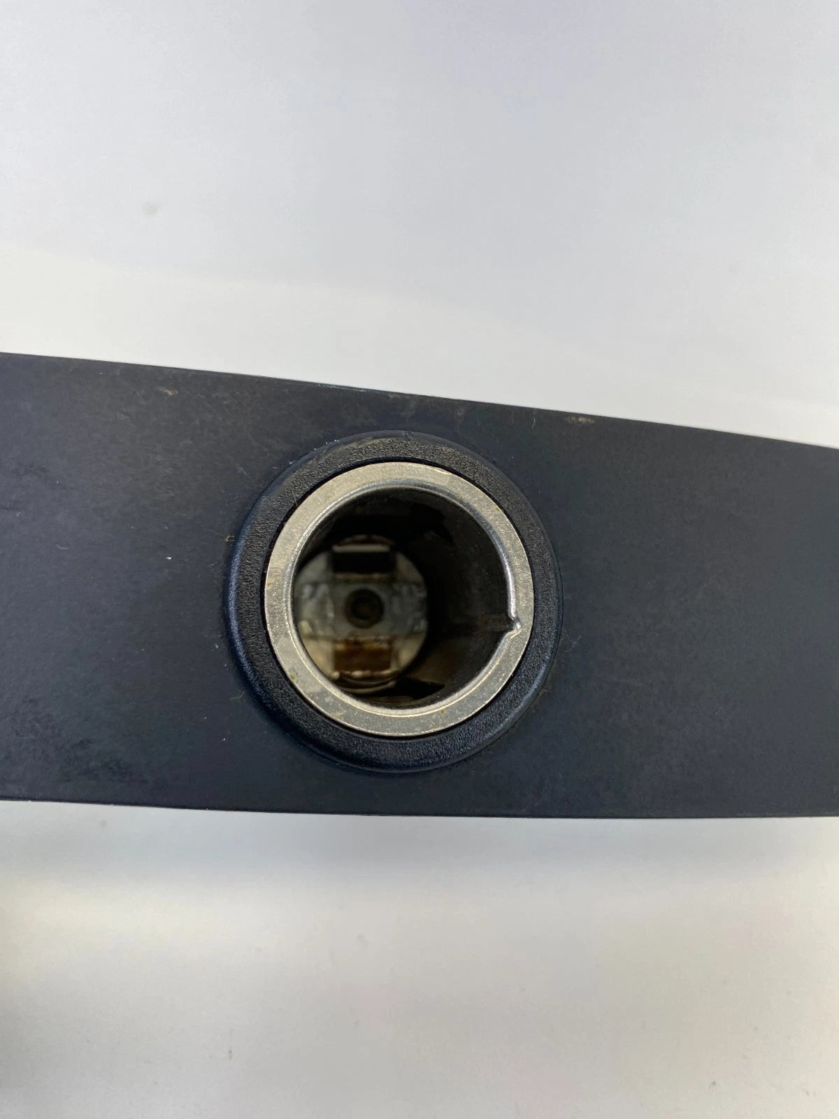 2004-2008 FORD F-150 CENTER DASH POWER OUTLET SOCKET TRIM OEM