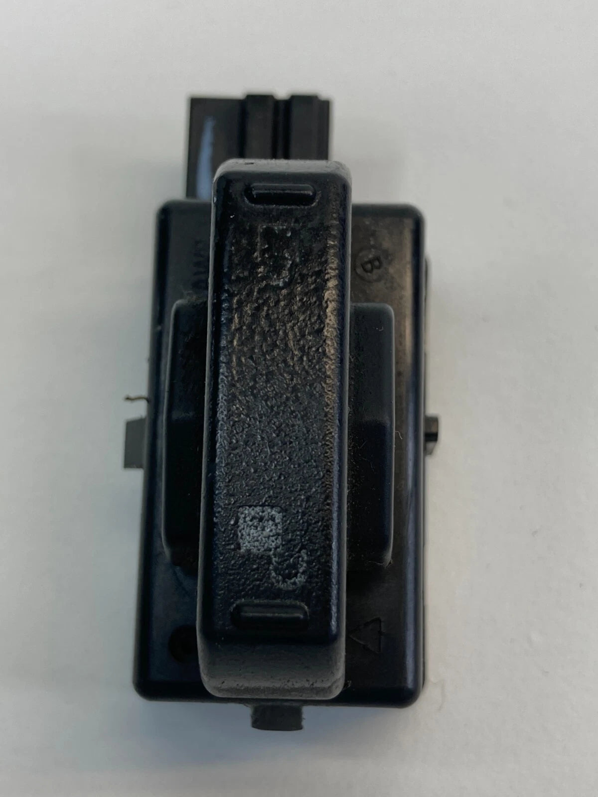 2008-2011 FORD FOCUS FRONT RIGHT DOOR LOCK CONTROL BUTTON SWITCH 6805-0036 OEM