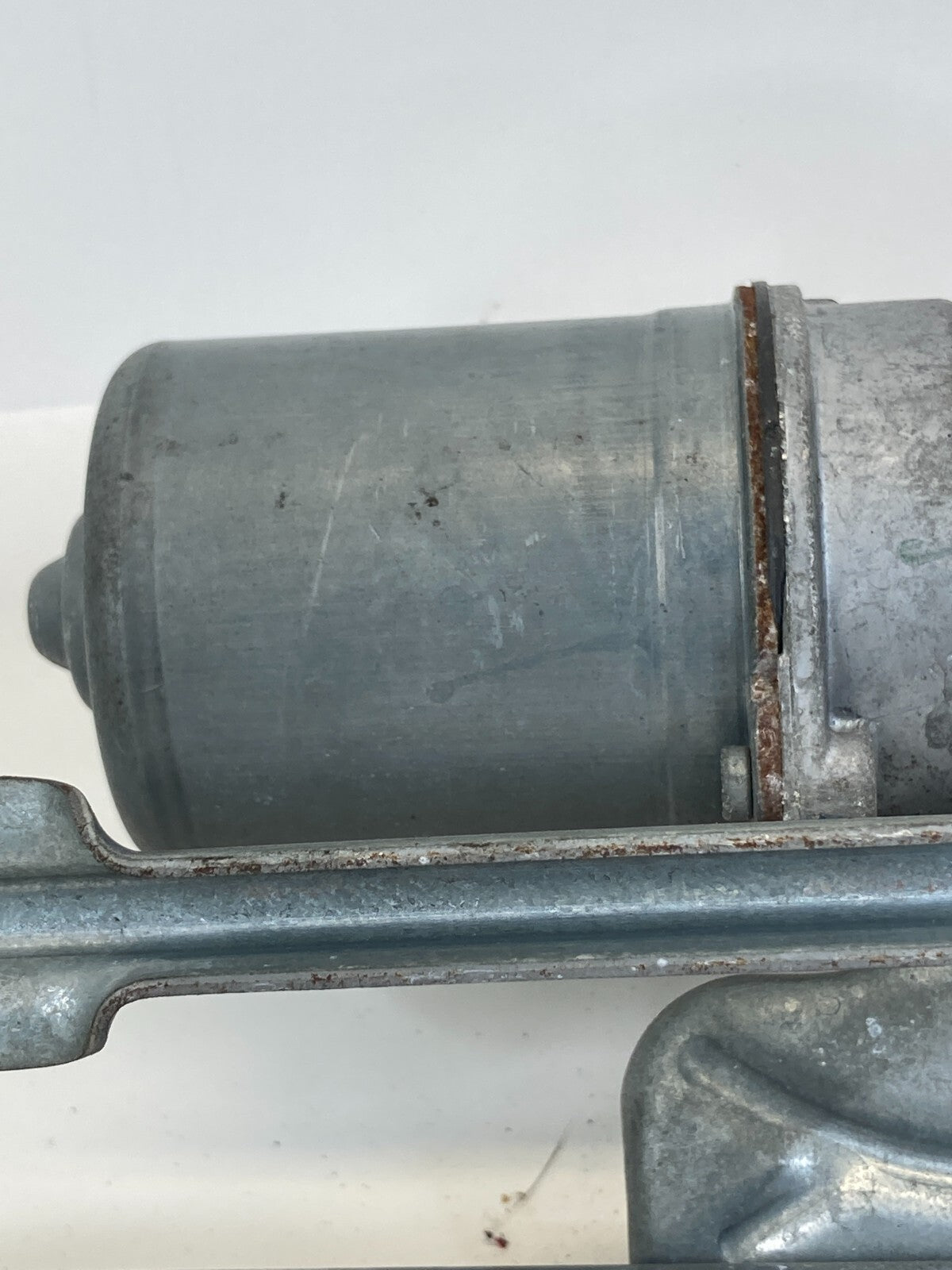 2008-2016 Chrysler Town & Country Front Windshield Wiper Motor Transmission OEM