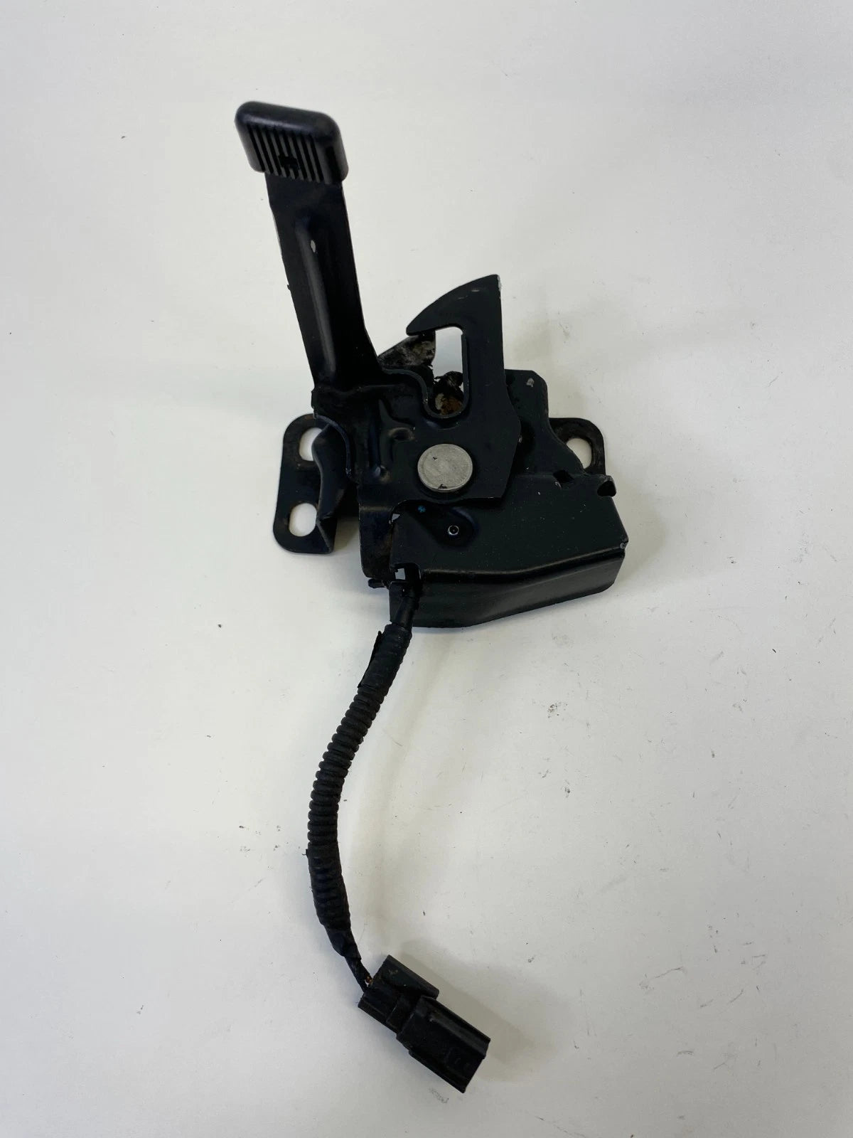2007-2011 HONDA CR-V CRV FRONT HOOD LOCK LATCH RELEASE ACTUATOR OEM