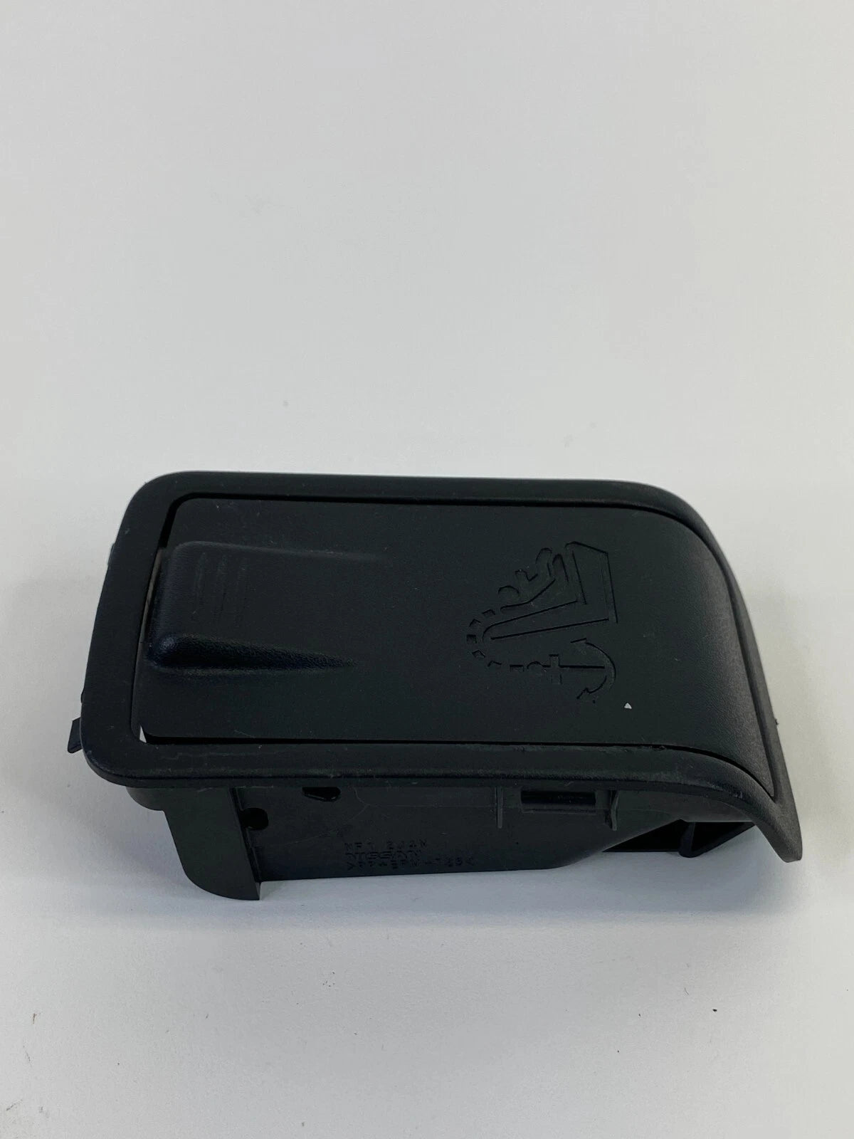 07 08 INFINITI G35 SEDAN REAR CHILD SEAT HOOK ANCHOR COVER TRIM 79980-JK000
