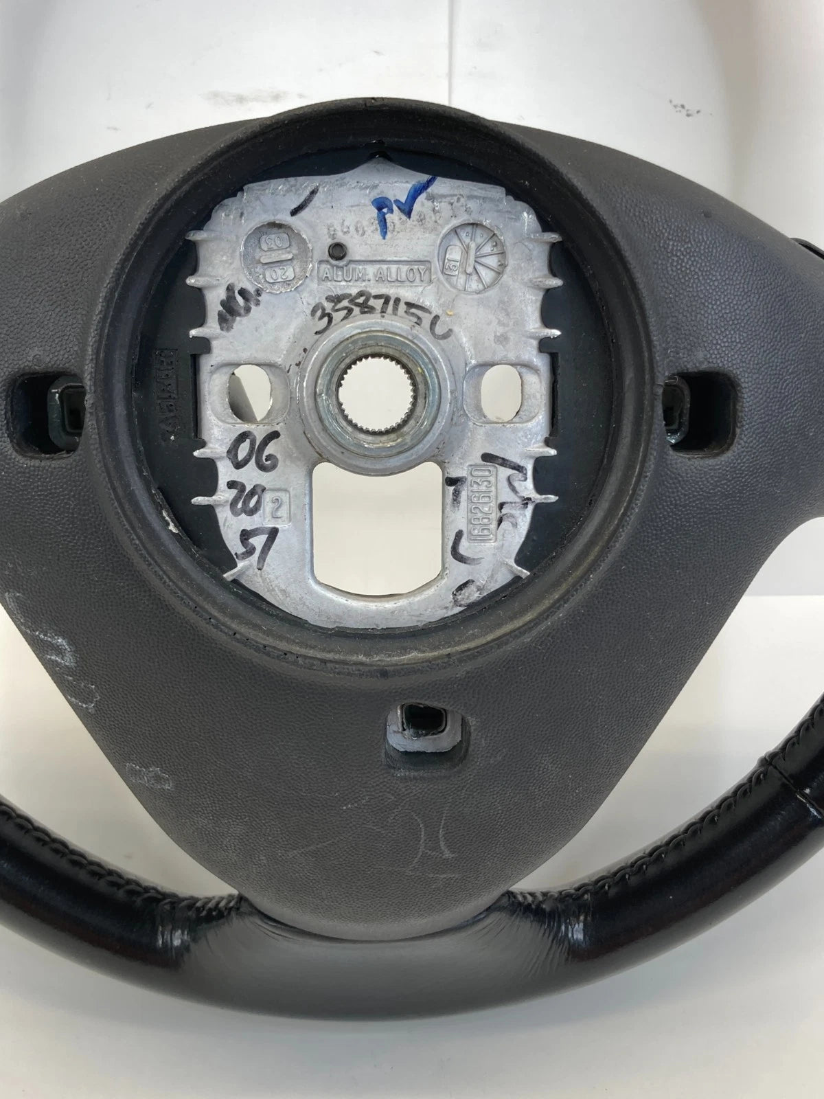 2004 04 CADILLAC CTS STEERING WHEEL ASSY W/ SWITCHES LEATHER WOOD TRIM 25766590