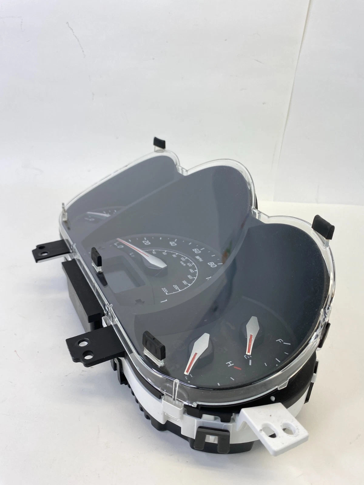 2015-2017 KIA RIO 1.6L A/T SPEEDOMETER CLUSTER GAUGES 94024-1W770 /65.590 MILES