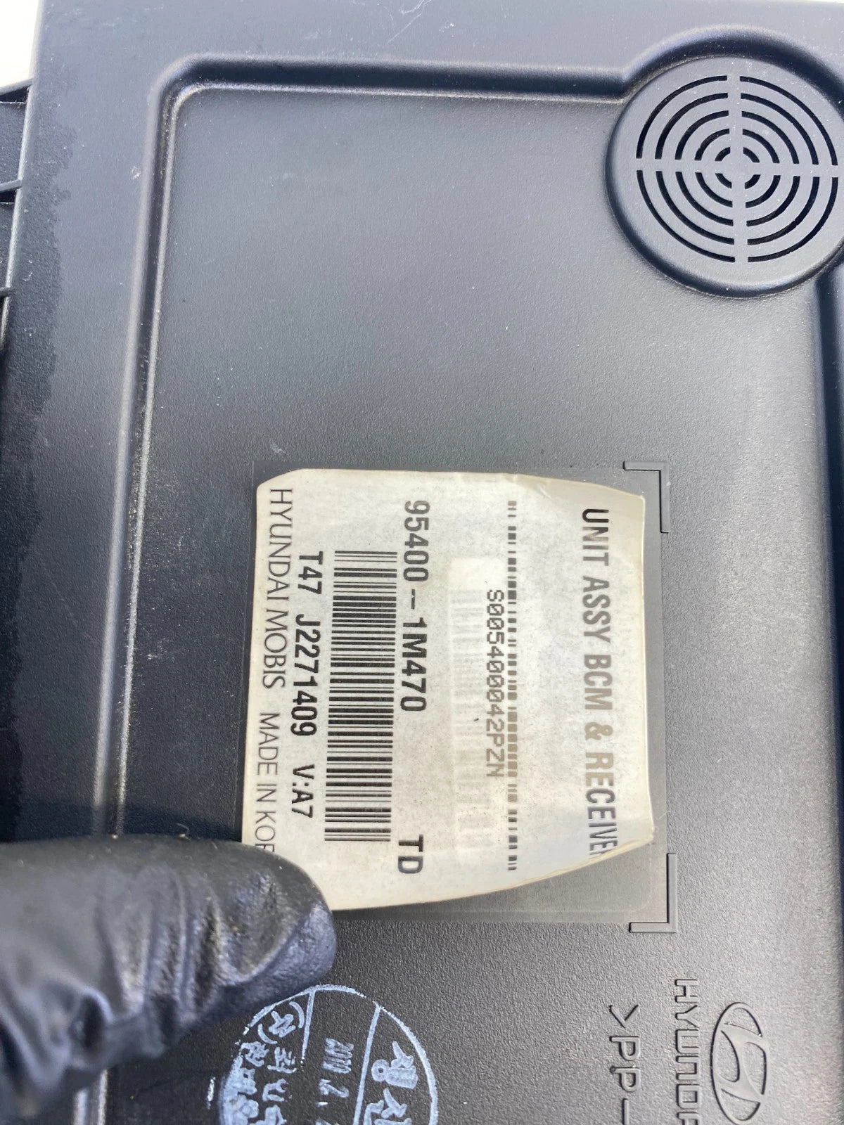 2010-2013 KIA FORTE 2.0L L4 AT BODY CONTROL MODULE COMPUTER BCM BCU 95400-1M471