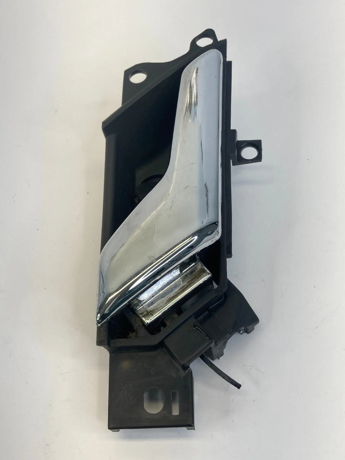 12-15 CHEVROLET CAPTIVA SPORT FRONT LEFT DRIVER SIDE INNER DOOR HANDLE 96660863