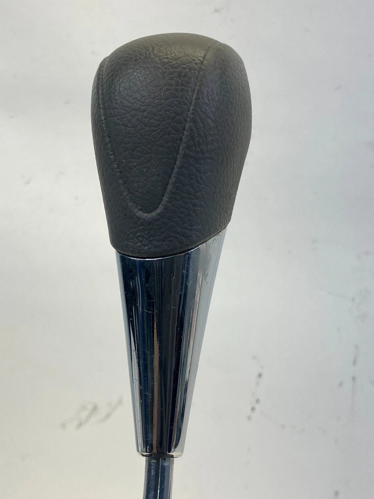 2007-2011 TOYOTA CAMRY AUTOMATIC TRANSMISSION GEAR SHIFT SHIFTER LEVER w KNOB