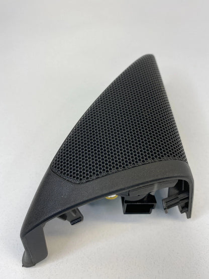 2011-2017 BUICK REGAL FRONT RIGHT DOOR CORNER COVER TRIM W TWEETER 13221965 OEM