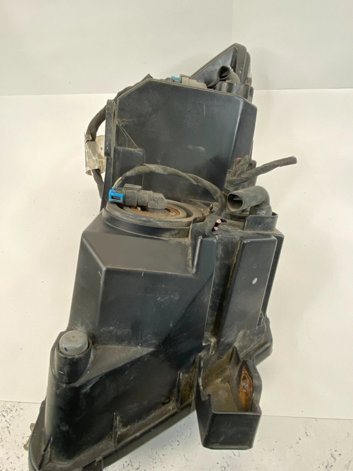 2009-2020 DODGE JOURNEY LEFT DRIVER HEADLIGHT HEADLAMP HALOGEN 68057699AA