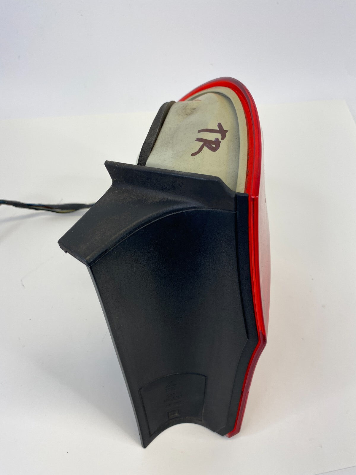 2009 2010 2011 BMW 328i 328i xDrive Right Passenger Outer Tail Light Taillight