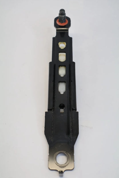 2012-2017 HYUNDAI ACCENT FRONT LEFT DRIVER SIDE SEAT BELT HEIGHT ADJUSTER