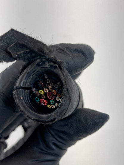 12-15 Chevy Captiva Sport 2.4 AT ABS Anti Lock Brake Pump Connector Plug 1358529