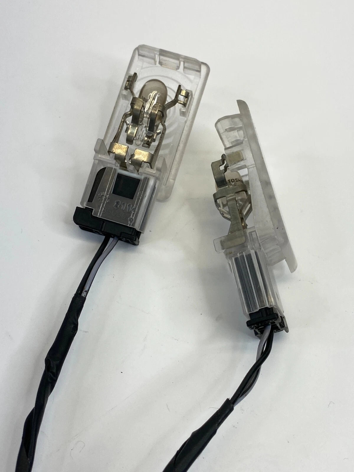 2009-2016 BUICK ENCLAVE REAR TRUNK LICENSE PLATE LIGHT LAMP LIGHT PAIR SET OEM