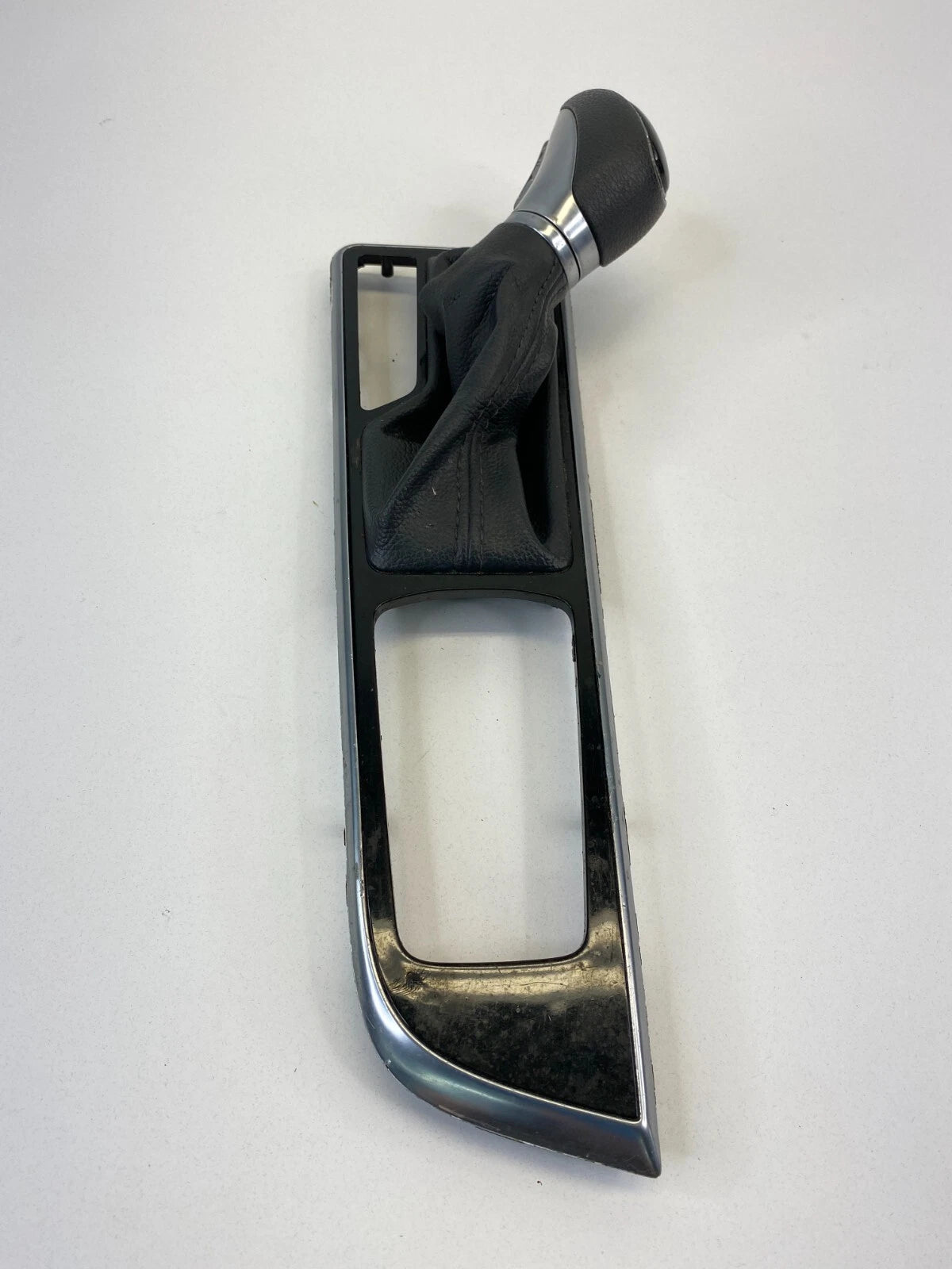 15-17 HYUNDAI SONATA AUTOMATIC FLOOR GEAR SHIFTER KNOB BOOT W/ BEZEL 84659-C1000