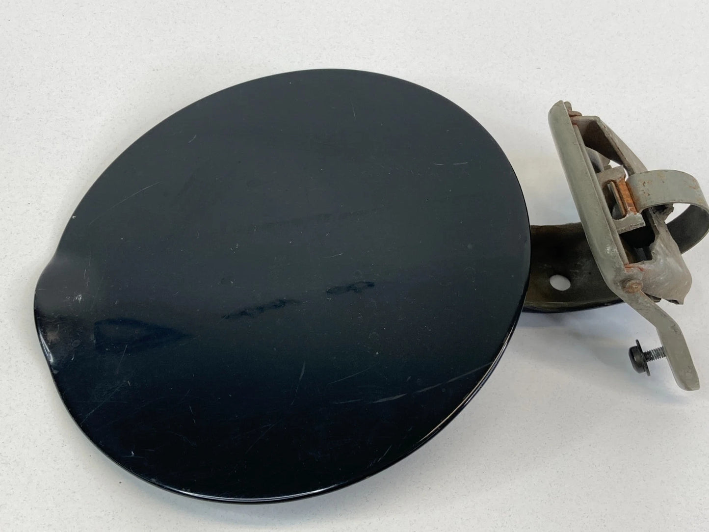 98-17 LINCOLN NAVIGATOR GAS TANK FUEL FILLER DOOR LID COVER CAP 2U5A-9A095-BA