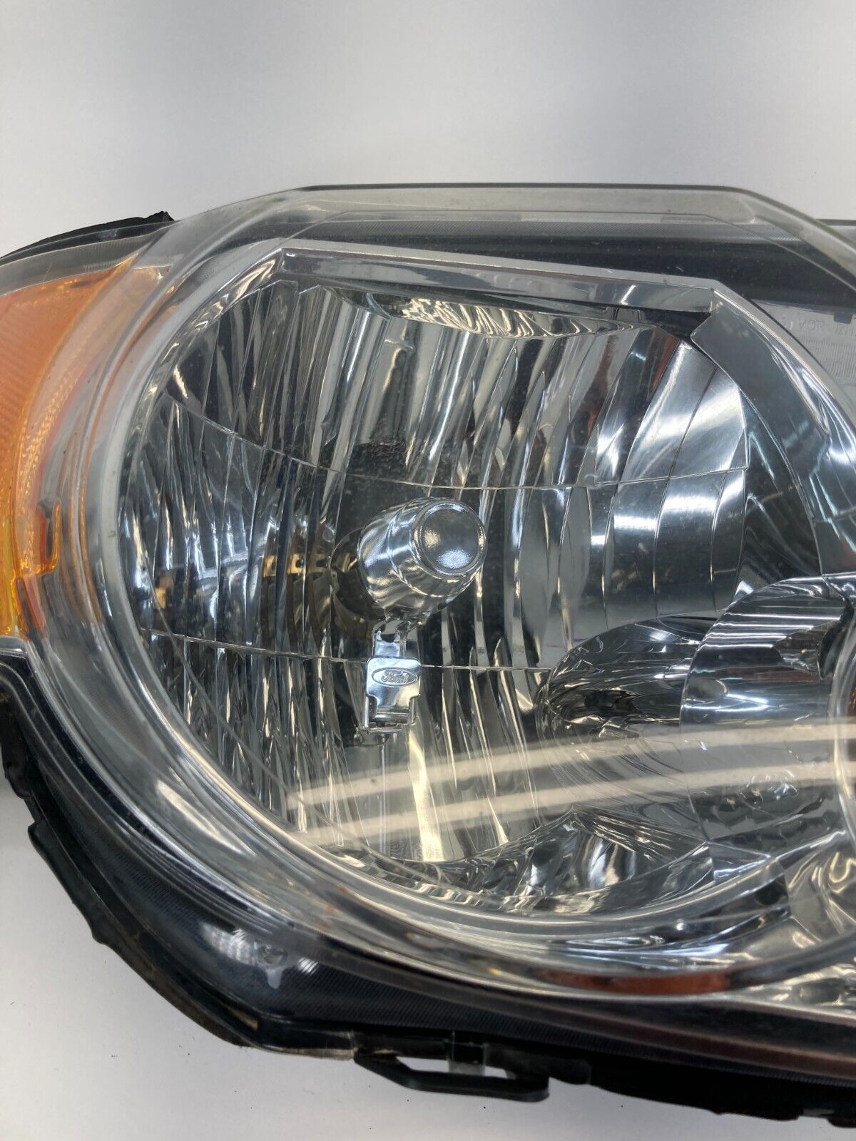 2007-2012 Ford Escape Front Right Passenger Side Headlight Headlamp 9L84-13005-A