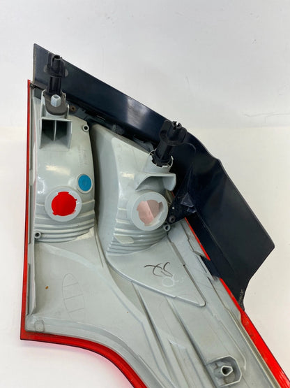 2012 2013 2014 FORD FOCUS LEFT SIDE QUARTER PANEL OUTER TAIL LIGHT TAILLIGHT OEM