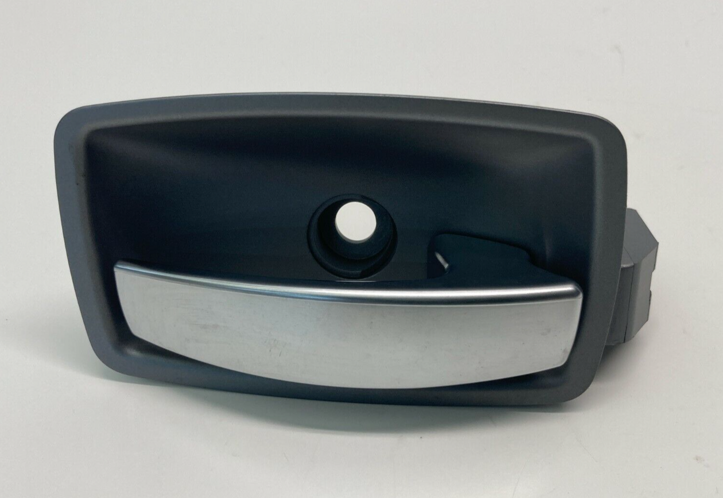 2002-2005 BMW 745i 745Li Front Right Passenger Side Inner Door Handle 7024304