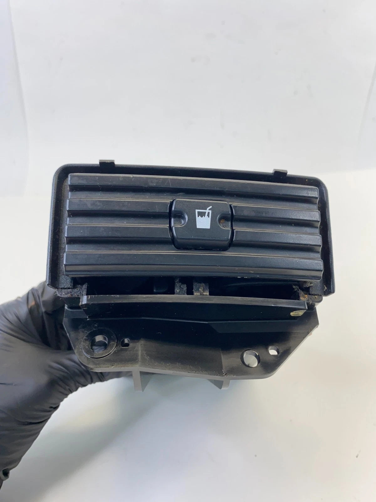 2004-2010 TOYOTA SIENNA CENTER CONSOLE DASH CUP HOLDER BEZEL TRIM 55620AE010 OEM