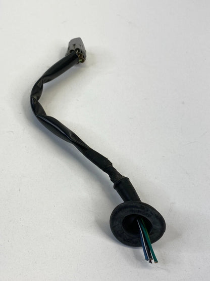 2006-2009 PONTIAC TORRENT REAR RIGHT TAIL LIGHT WIRE HARNESS CABLE CONNECTOR OEM