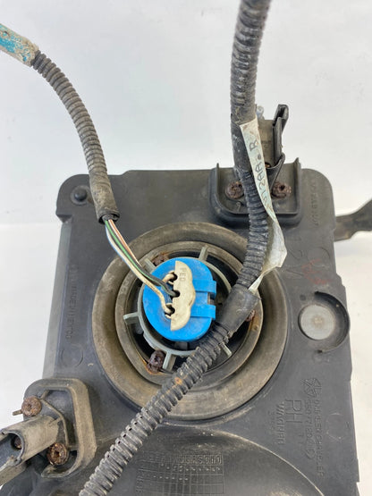 2003-2005 DODGE RAM 2500 RIGHT PASSENGER SIDE HEAD LIGHT LAMP 55077121AD OEM